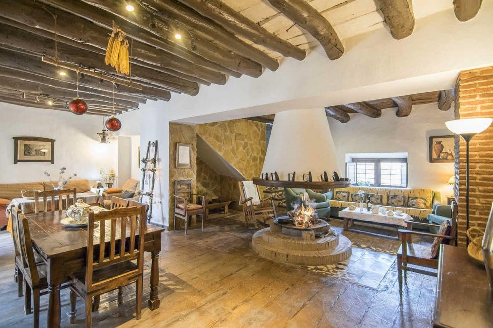 ホテルAlojamiento Rural El Cortijuelo Illora エクステリア 写真