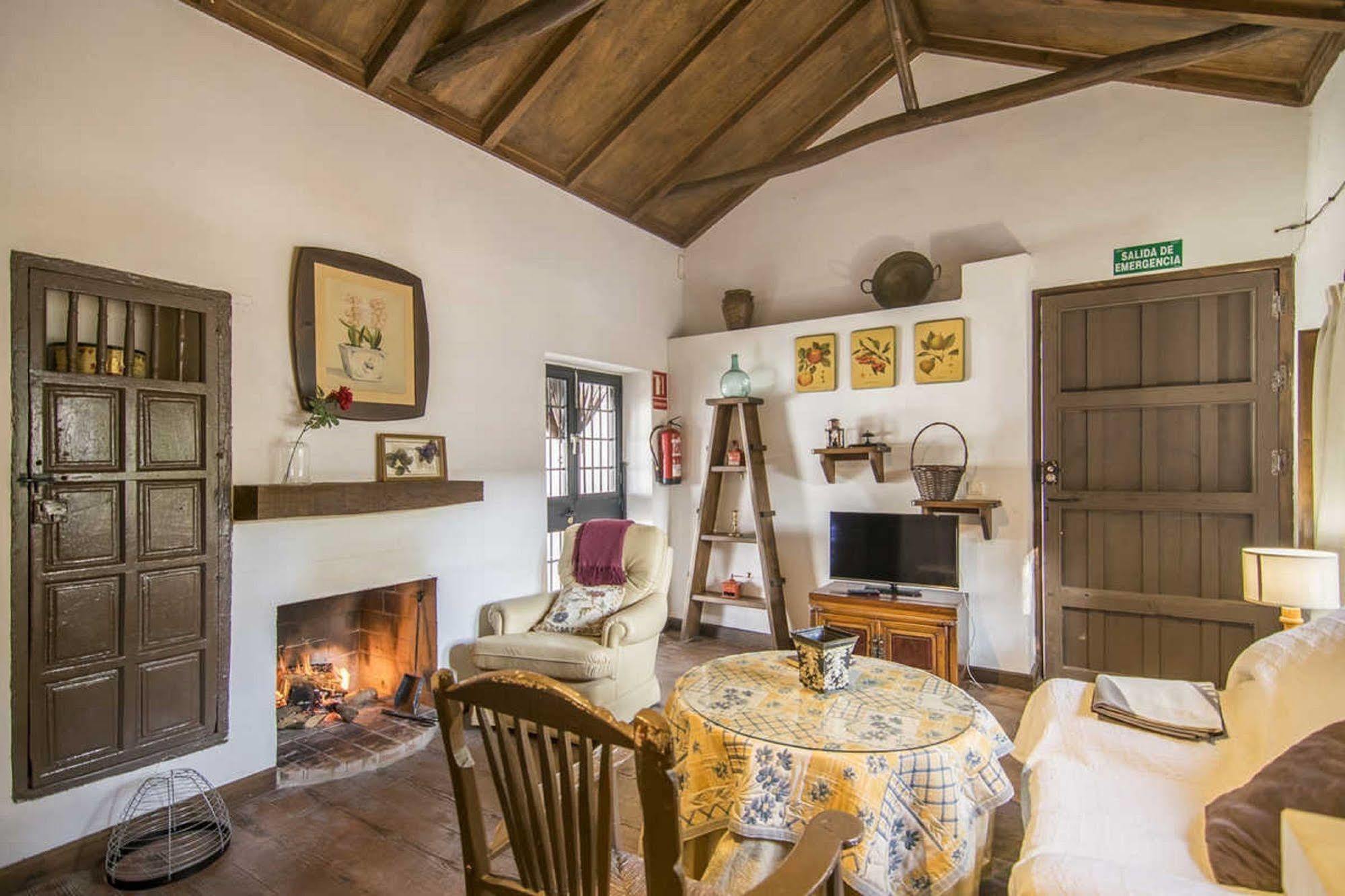 ホテルAlojamiento Rural El Cortijuelo Illora エクステリア 写真